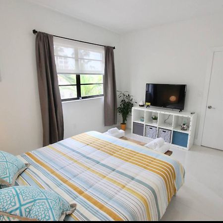 1 Stylish Sobe Condo 1/2 Block From The Beach!!! 迈阿密海滩 外观 照片